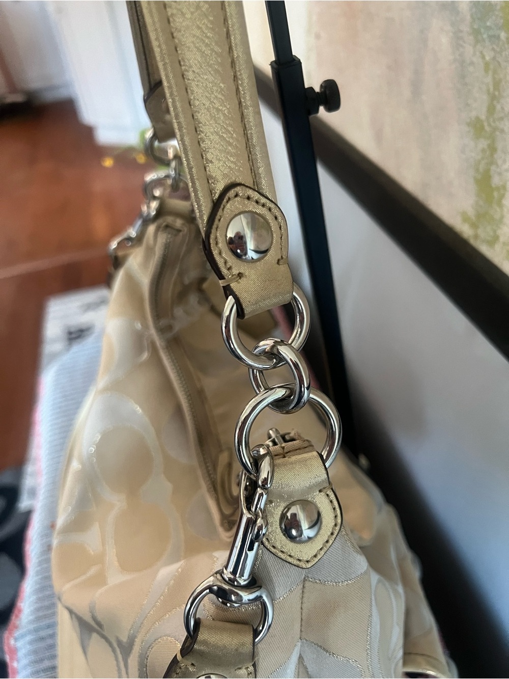 Coach 2006 Poppy Signature Gold Khaki Sparkly Hobo Shoulder Crossbody Y2K Bag - Picture 10 of 16